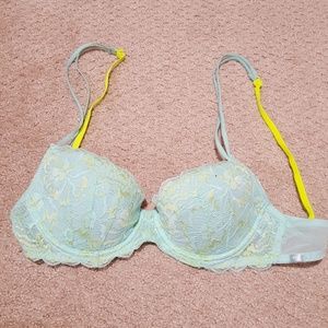 34B bra
